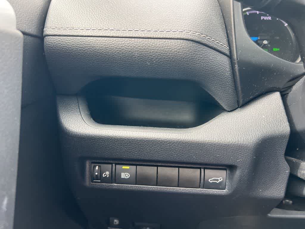 Thumbnail: 2019 Toyota RAV4 - 18