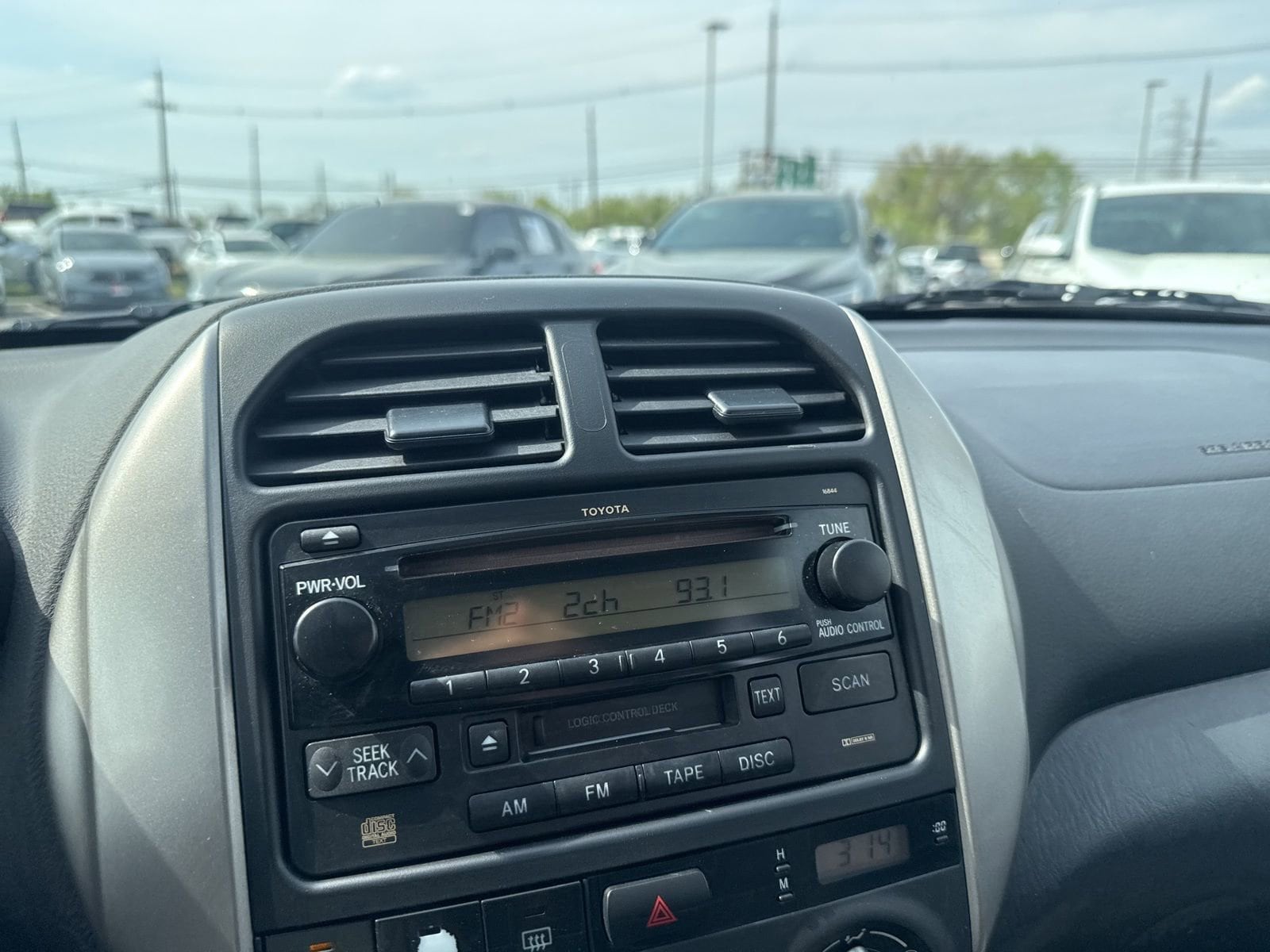 Thumbnail: 2005 Toyota RAV4 - 25