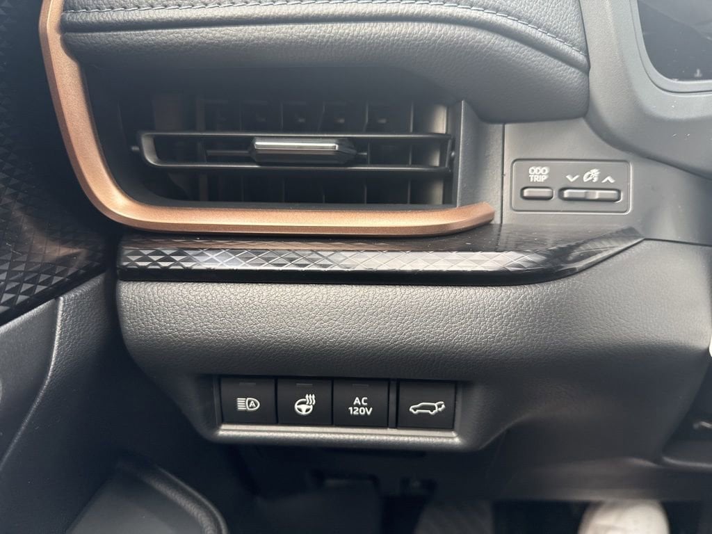 Thumbnail: 2026 Toyota Grand Highlander - 25