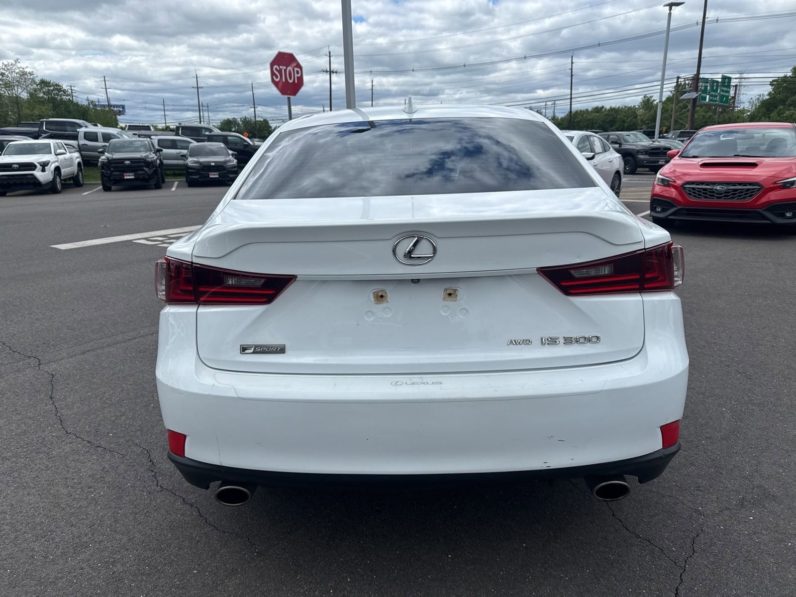 Thumbnail: 2016 Lexus IS - 14