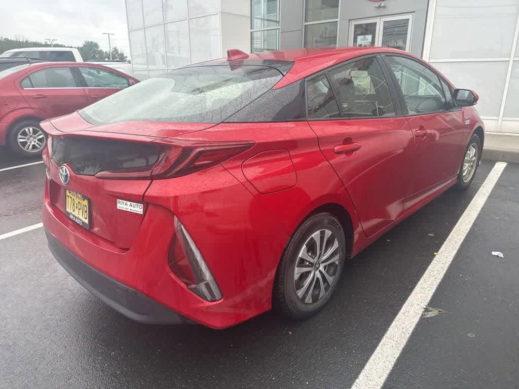 Thumbnail: 2022 Toyota Prius Prime - 3
