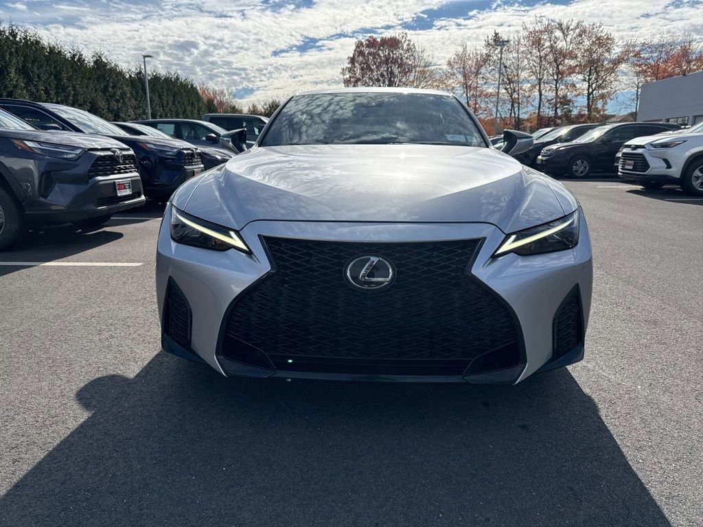 2023 Lexus IS 350 F SPORT photo 2