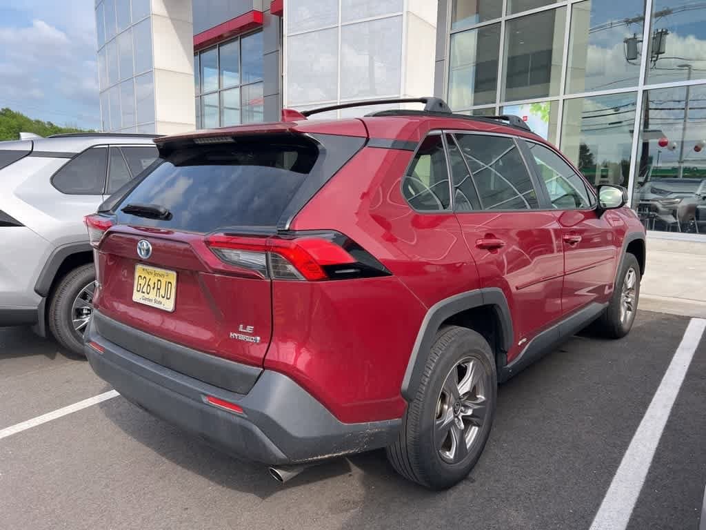 Thumbnail: 2022 Toyota RAV4 - 3