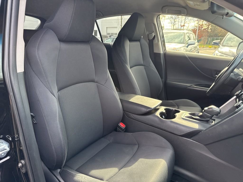 Thumbnail: 2021 Toyota Venza - 23