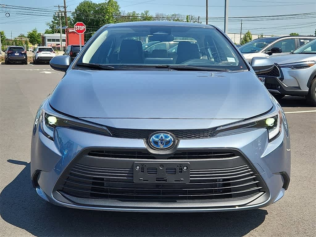 2025 Toyota Corolla LE 2