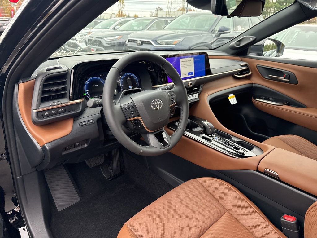 Thumbnail: 2025 Toyota Crown Signia - 9