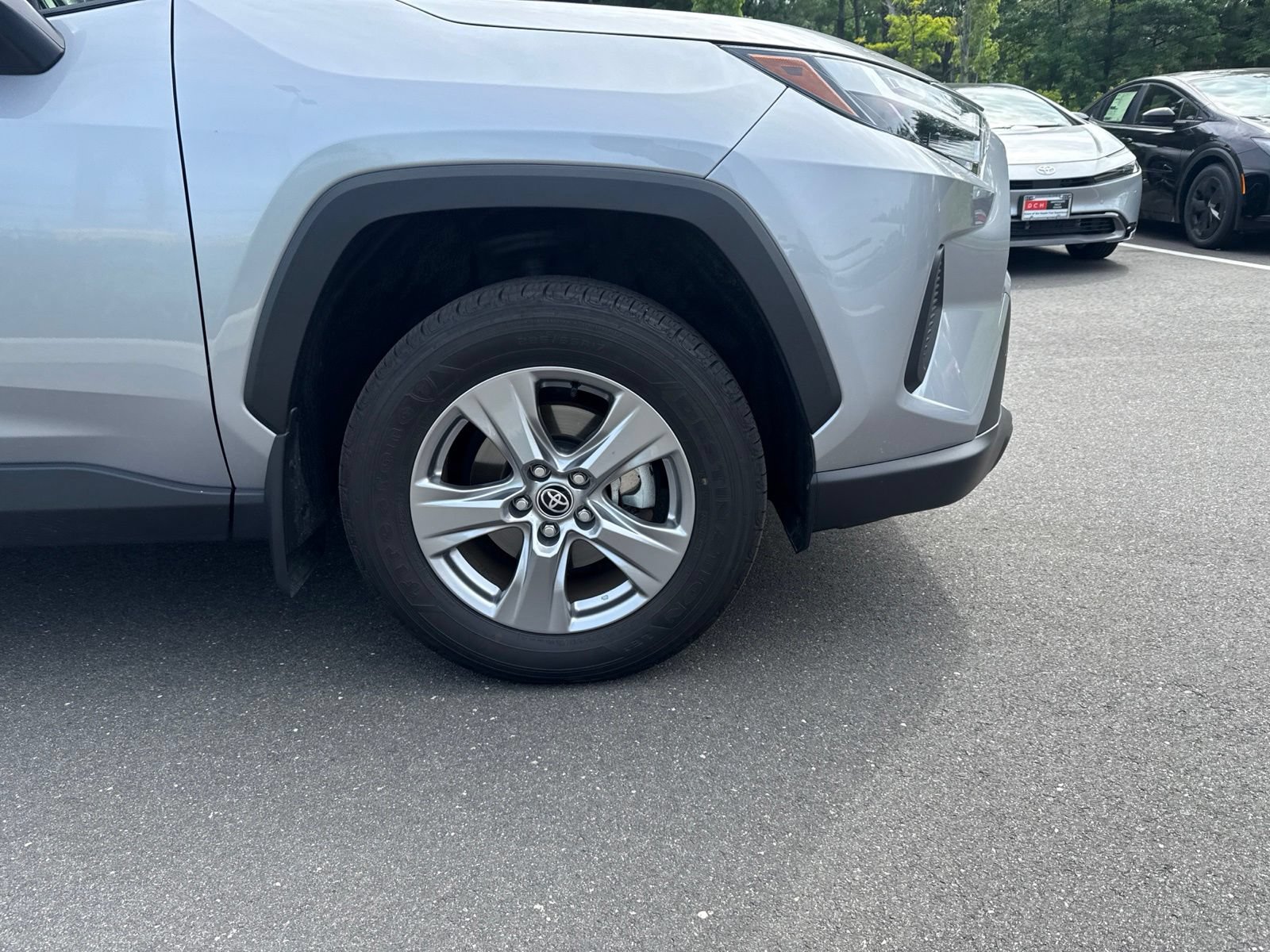 Thumbnail: 2023 Toyota RAV4 - 17