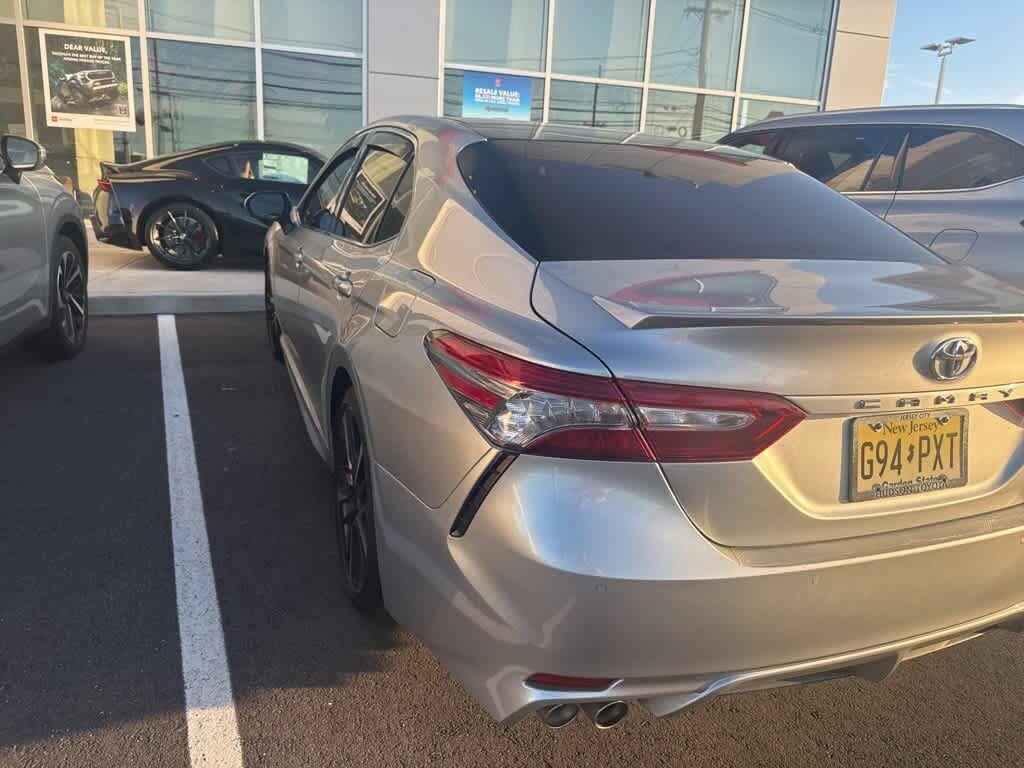 2018 Toyota Camry XSE photo 4
