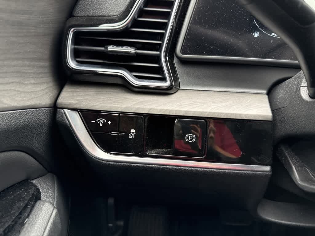 Thumbnail: 2023 Kia Sportage - 28