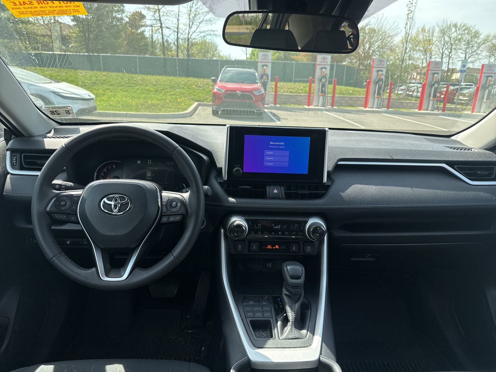 Thumbnail: 2023 Toyota RAV4 - 25