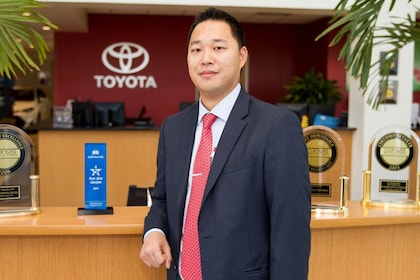 Staff member Jason Sim from ID_88da52