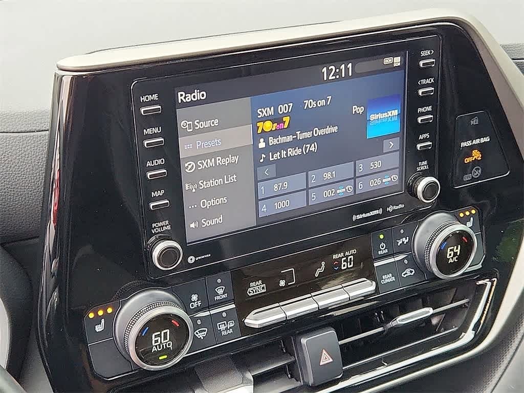 Thumbnail: 2021 Toyota Highlander - 22