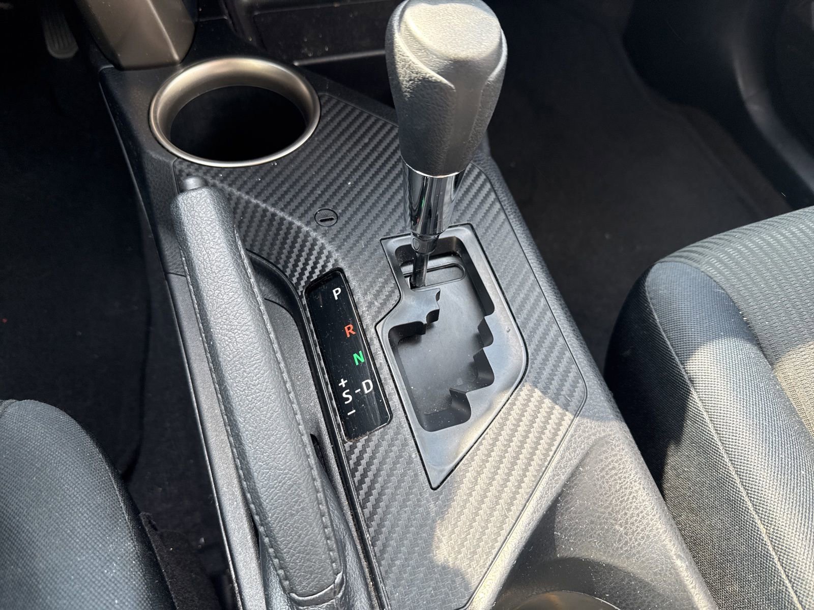 Thumbnail: 2015 Toyota RAV4 - 27