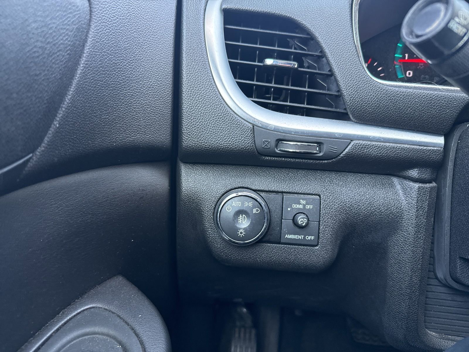 Thumbnail: 2017 Chevrolet Traverse - 33