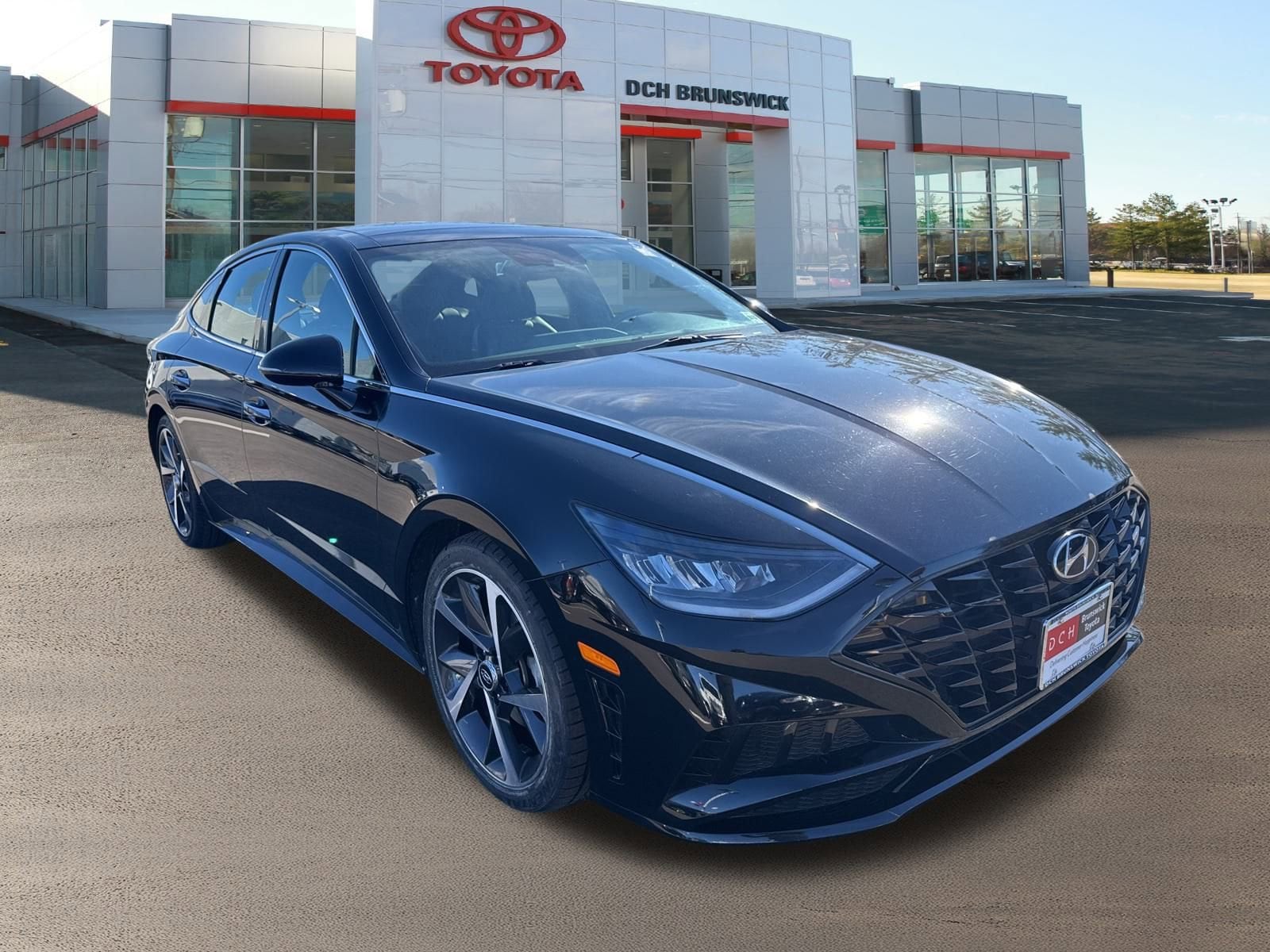 Thumbnail: 2023 Hyundai Sonata - 3