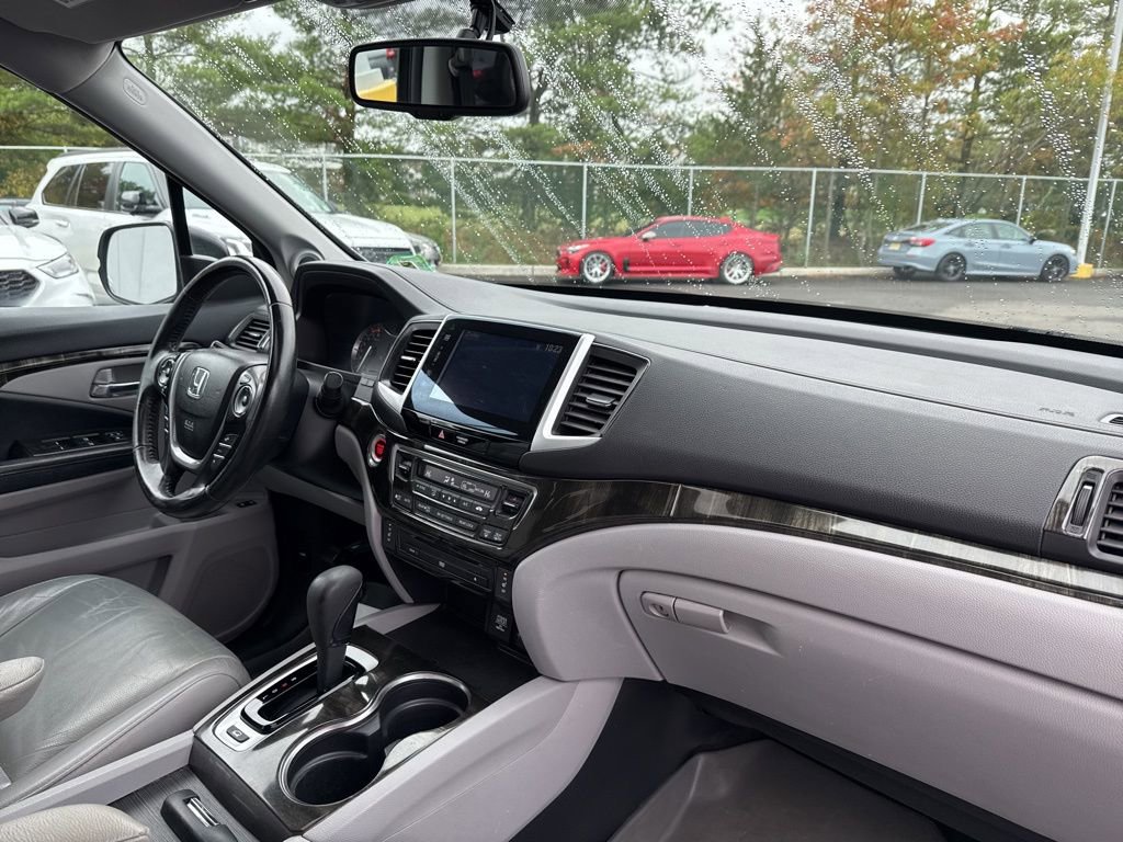 Thumbnail: 2016 Honda Pilot - 20