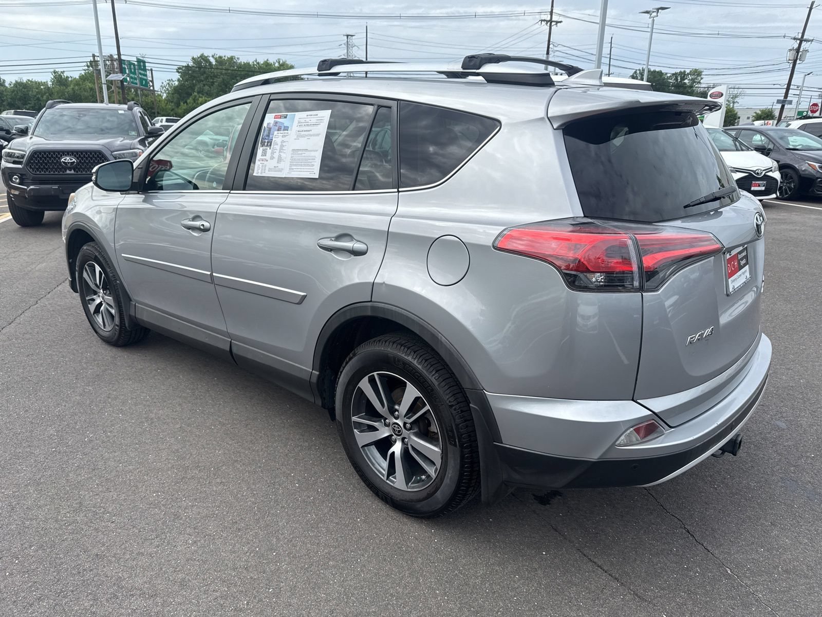 Thumbnail: 2016 Toyota RAV4 - 14