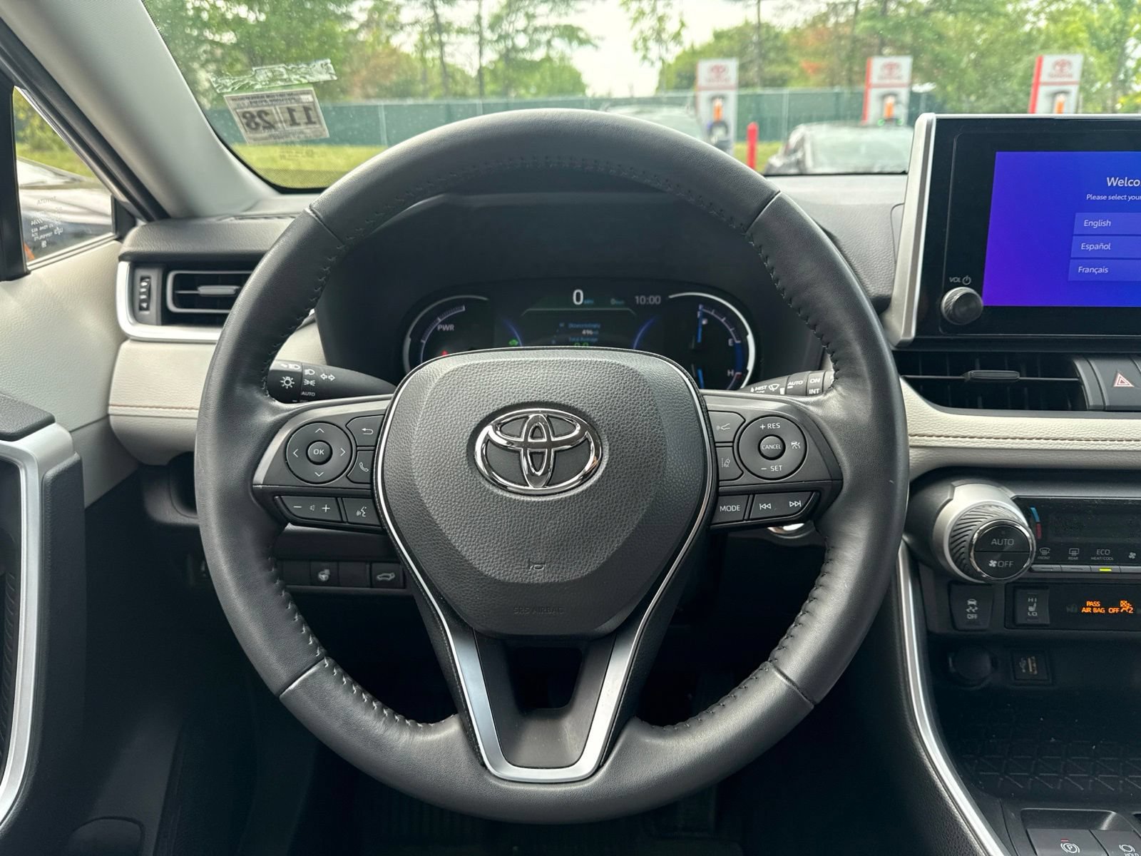 Thumbnail: 2023 Toyota RAV4 - 24