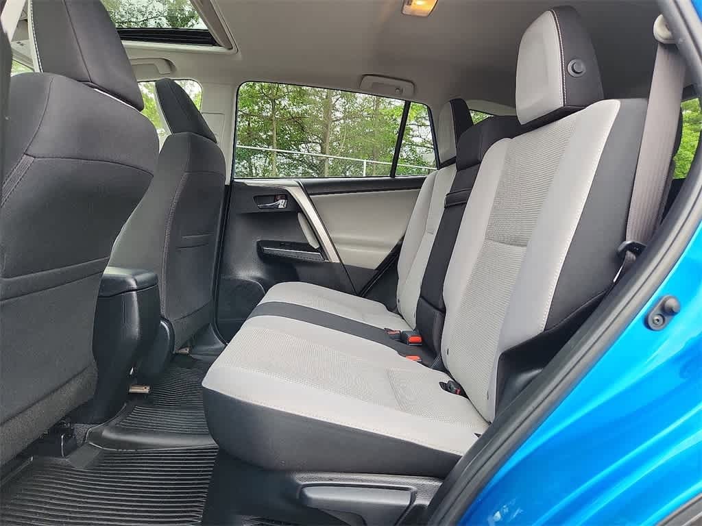 Thumbnail: 2017 Toyota RAV4 - 16