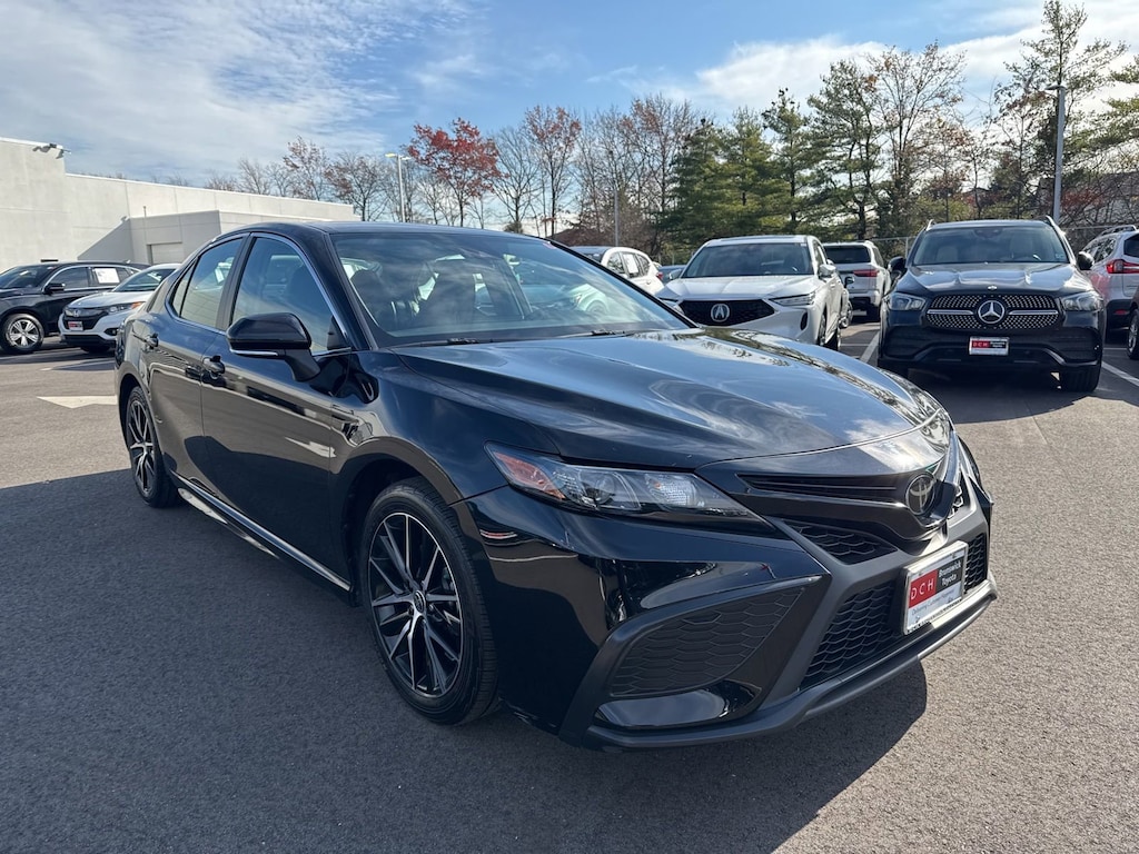 Used 2024 Toyota Camry SE Sedan