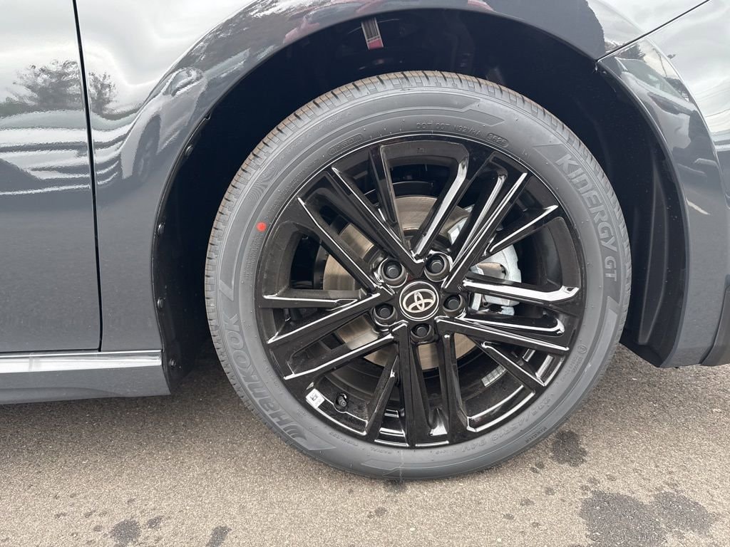 Thumbnail: 2026 Toyota Camry - 9