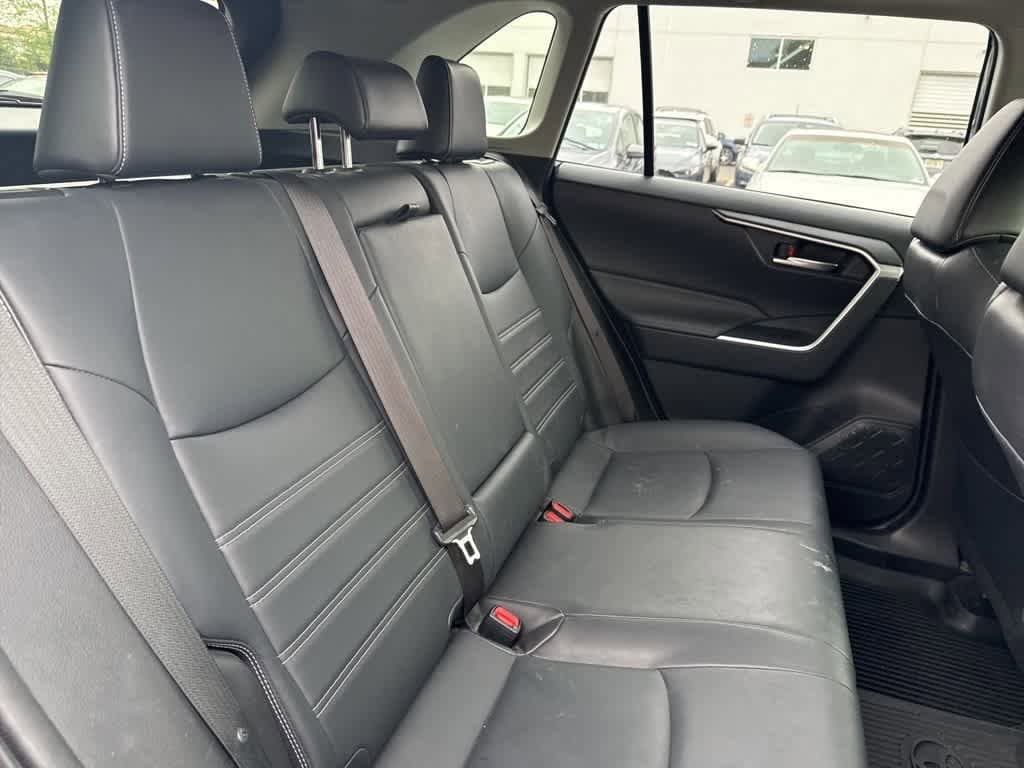 Thumbnail: 2019 Toyota RAV4 - 22