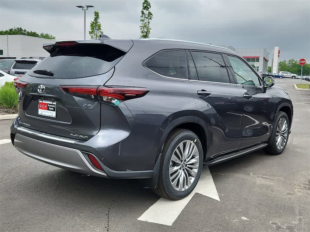 2025 Toyota Highlander Platinum 4