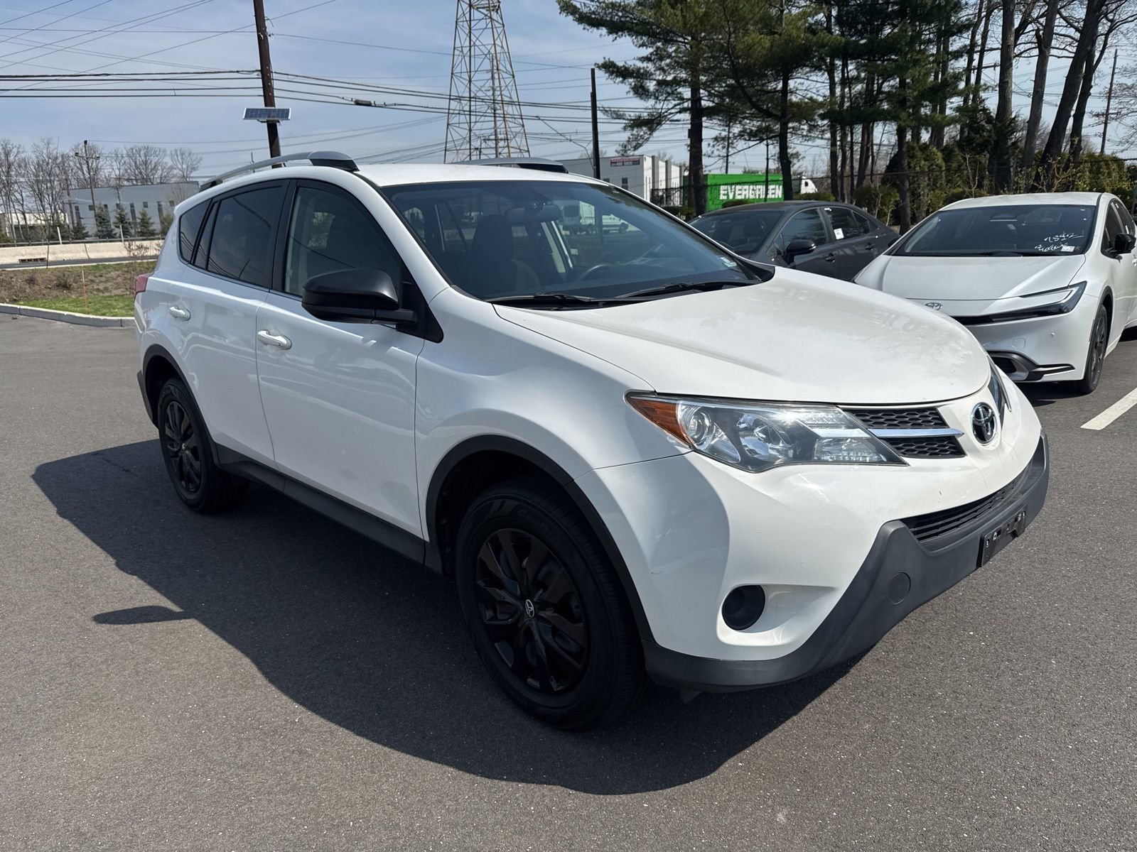 Thumbnail: 2015 Toyota RAV4 - 3