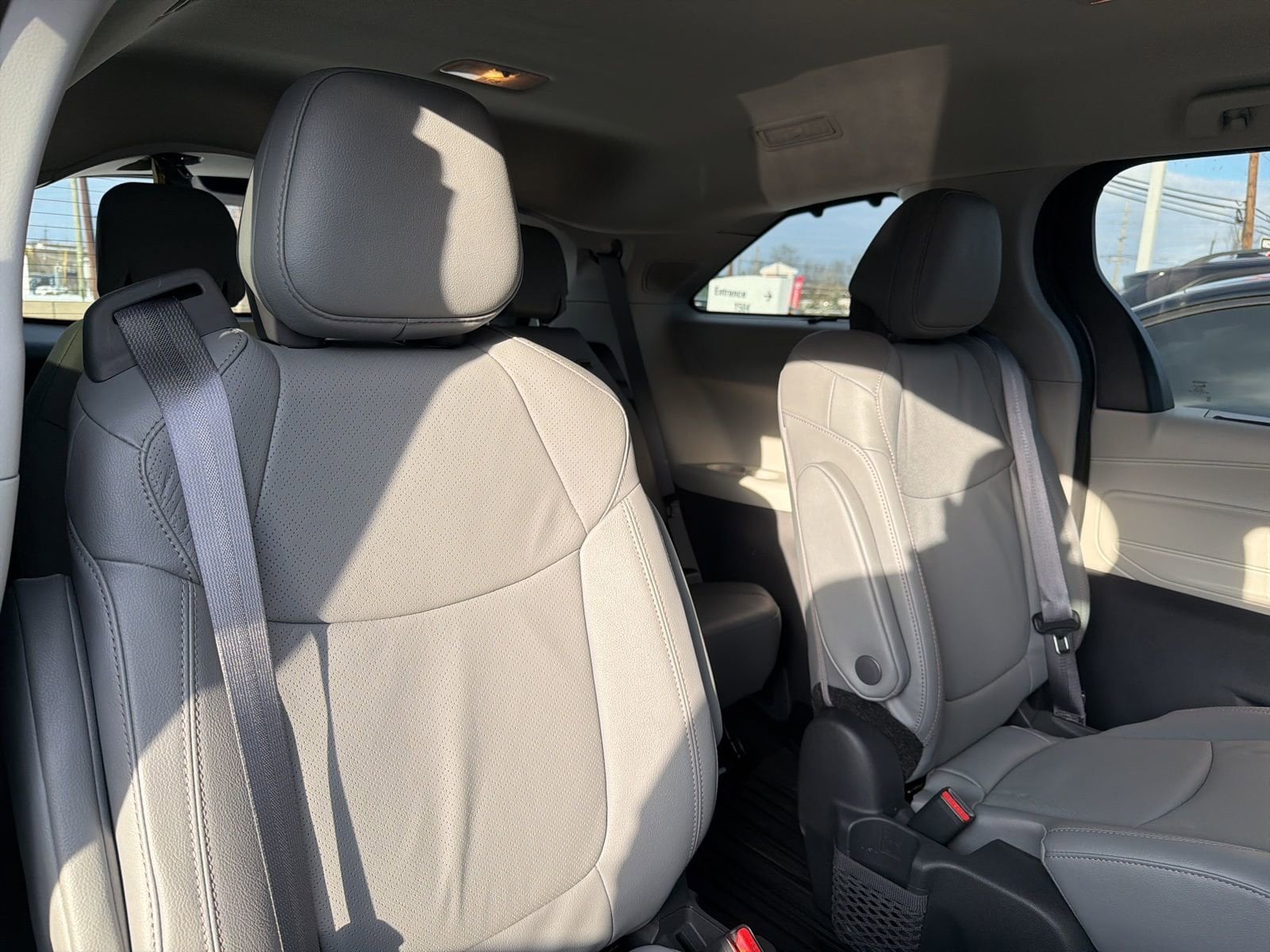 Thumbnail: 2024 Toyota Sienna - 16