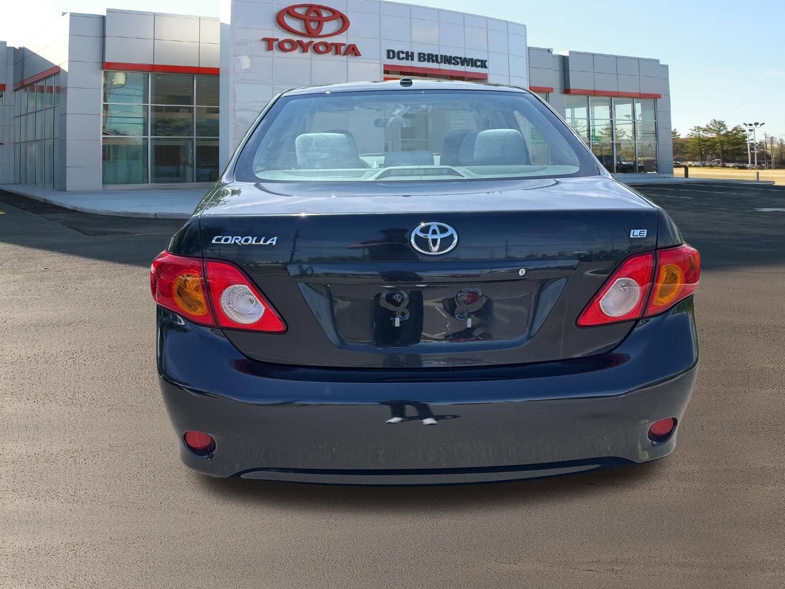 Thumbnail: 2010 Toyota Corolla - 6
