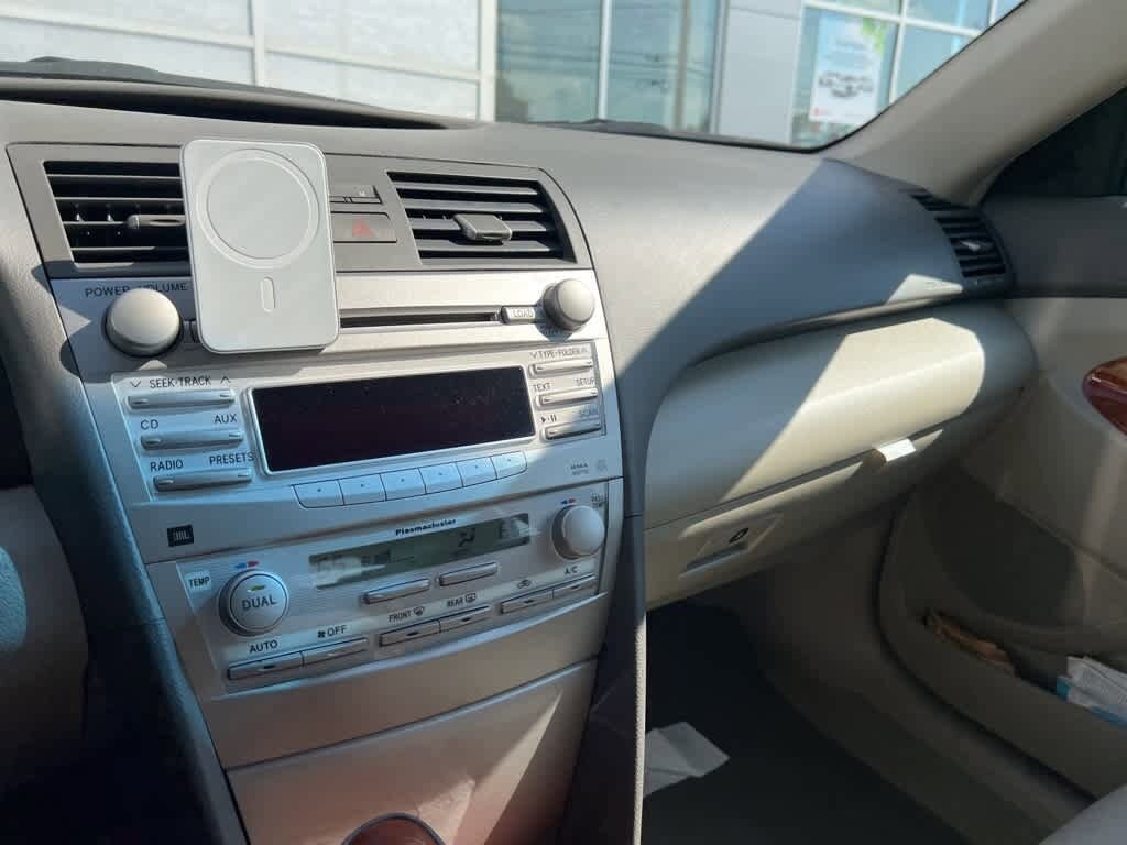 Thumbnail: 2011 Toyota Camry - 18