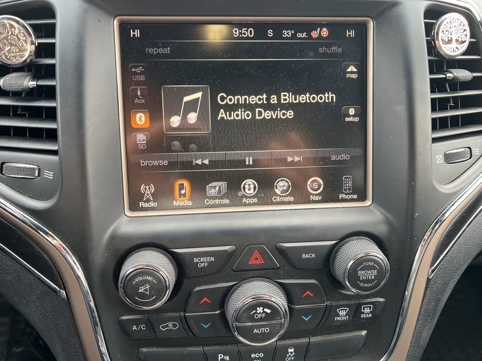 Thumbnail: 2015 Jeep Grand Cherokee - 19