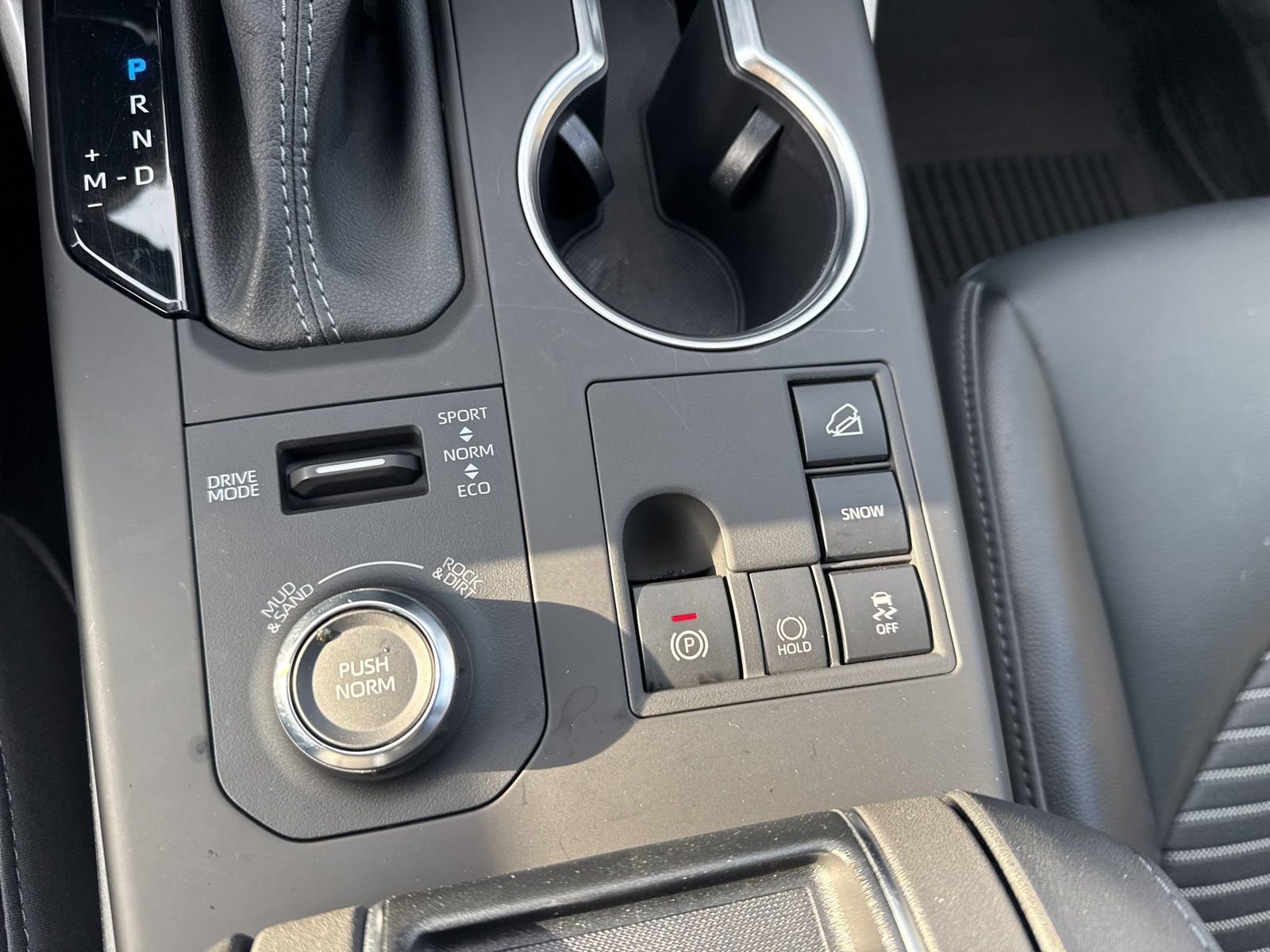 Thumbnail: 2023 Toyota Highlander - 33