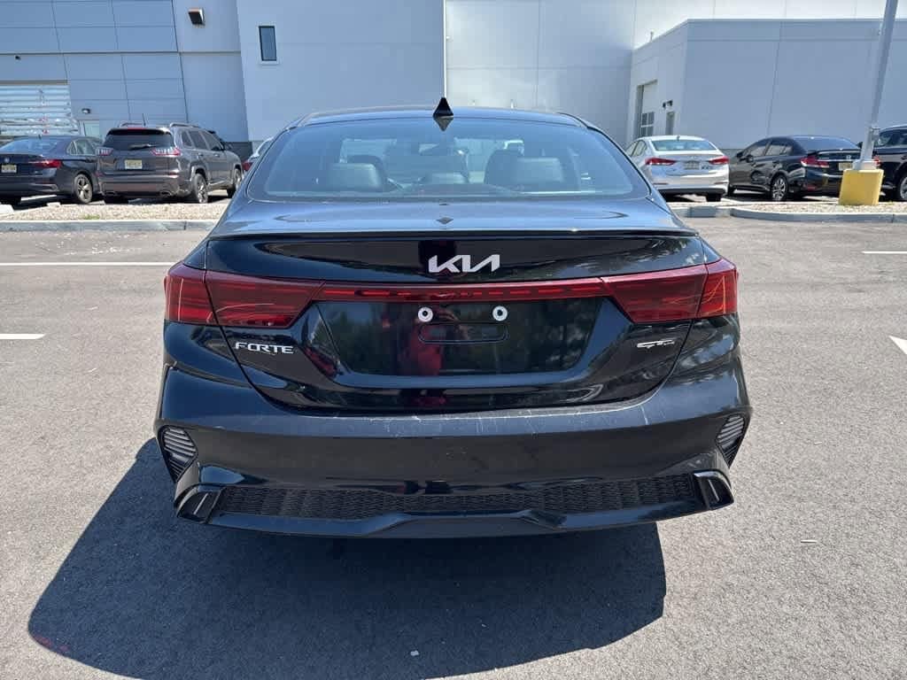 Thumbnail: 2023 Kia Forte - 6