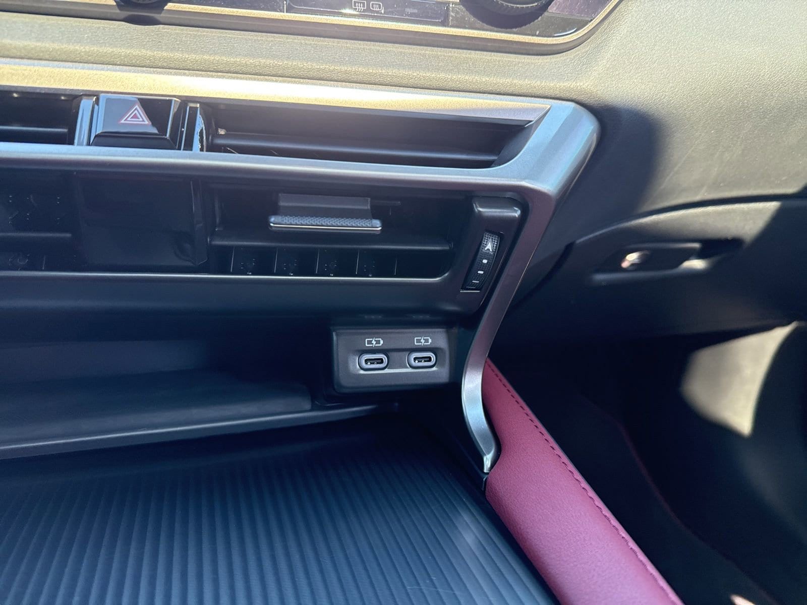 Thumbnail: 2024 Lexus RX - 28