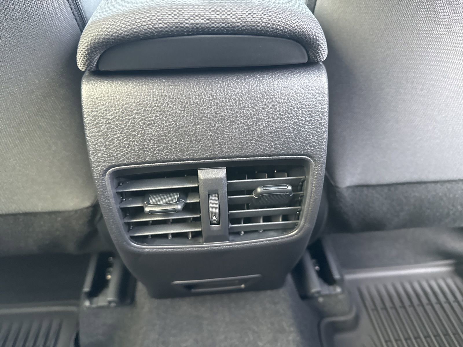 Thumbnail: 2026 Toyota Corolla Cross - 32