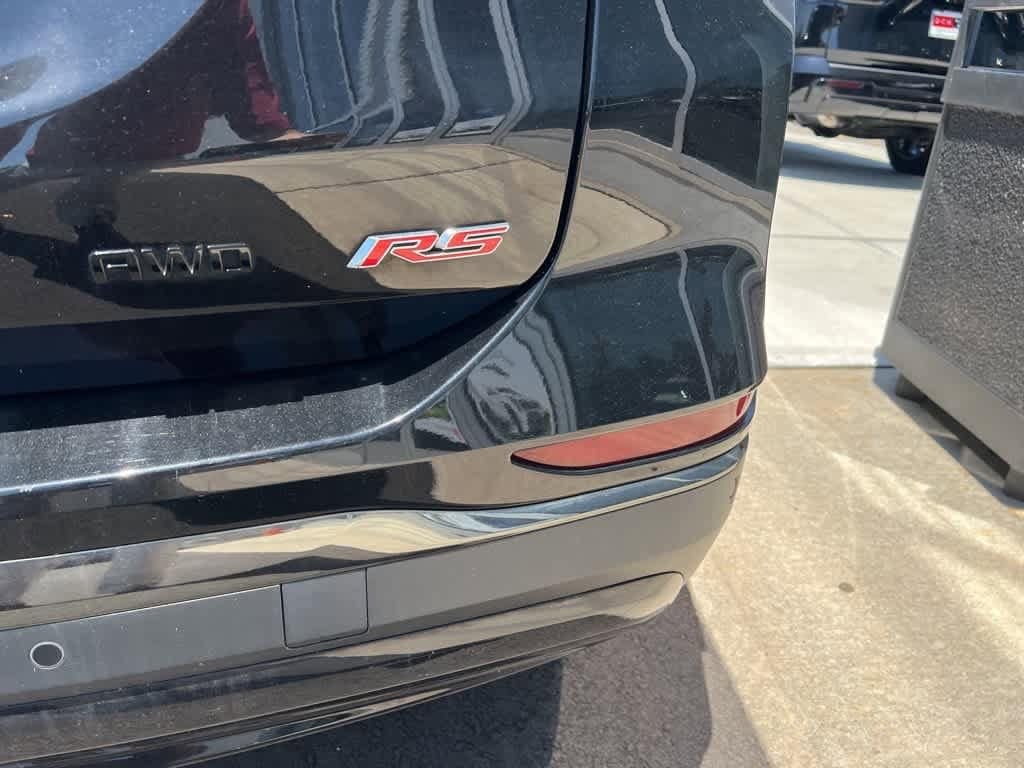 Thumbnail: 2023 Chevrolet Equinox - 24