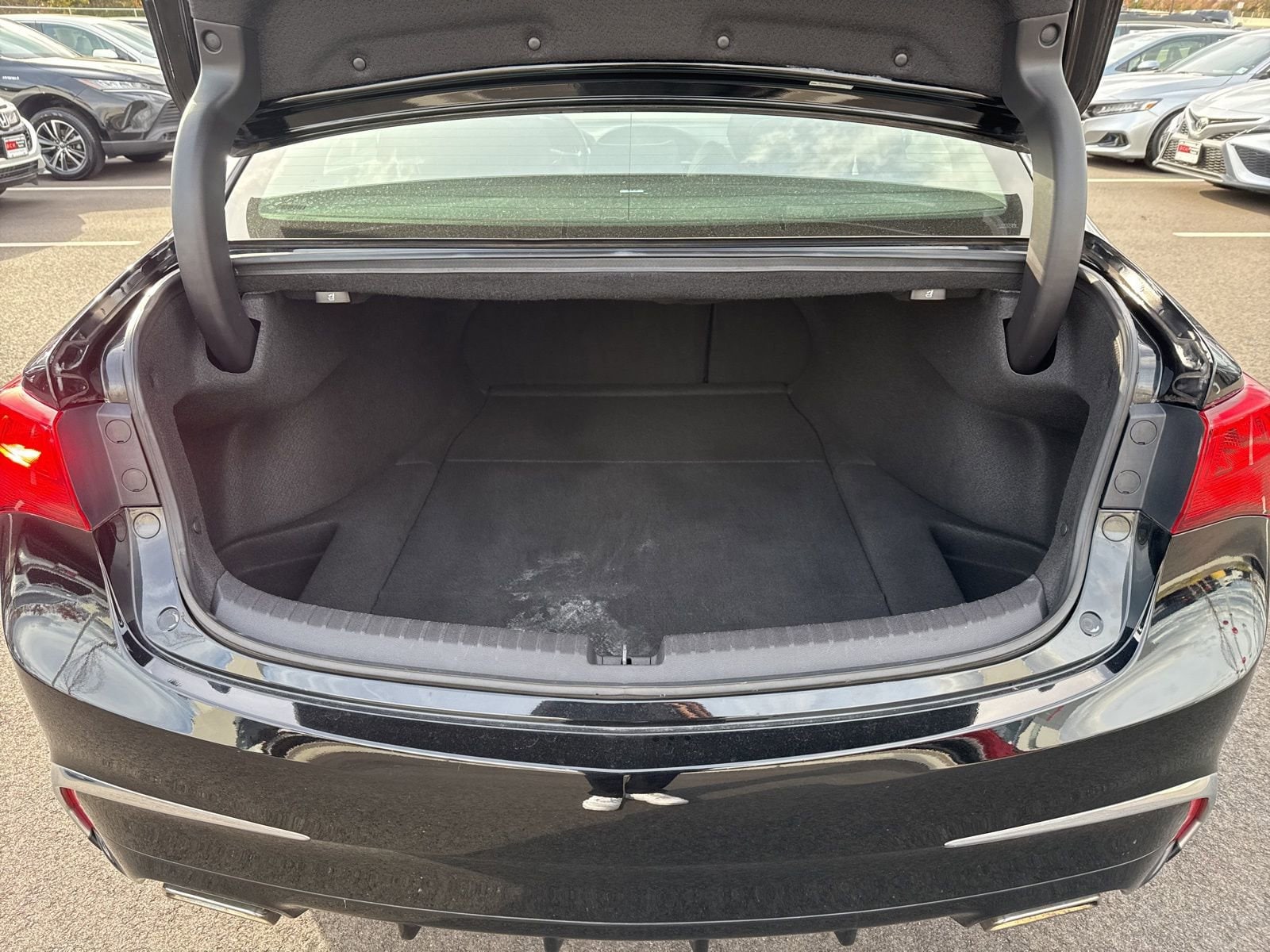 Thumbnail: 2018 Acura TLX - 16