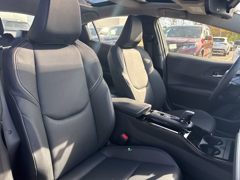 Thumbnail: 2026 Toyota Prius - 16