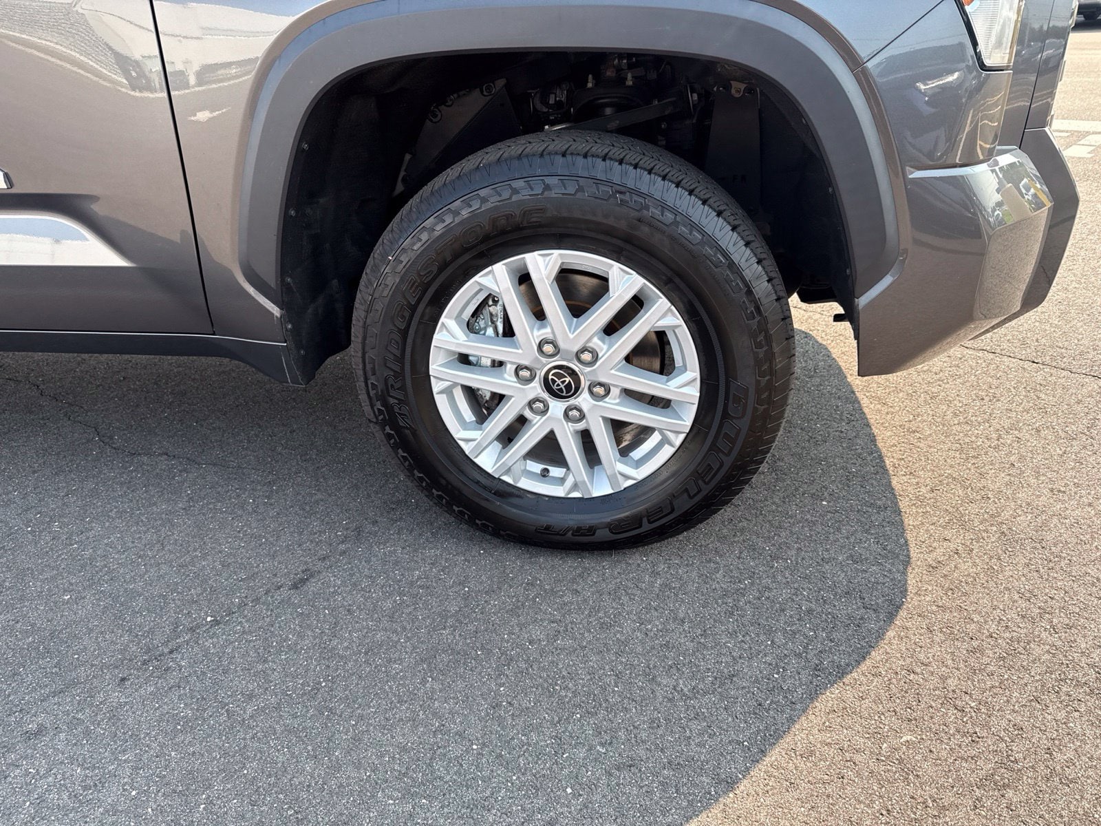 2024 Toyota Tundra SR5 - Photo 17