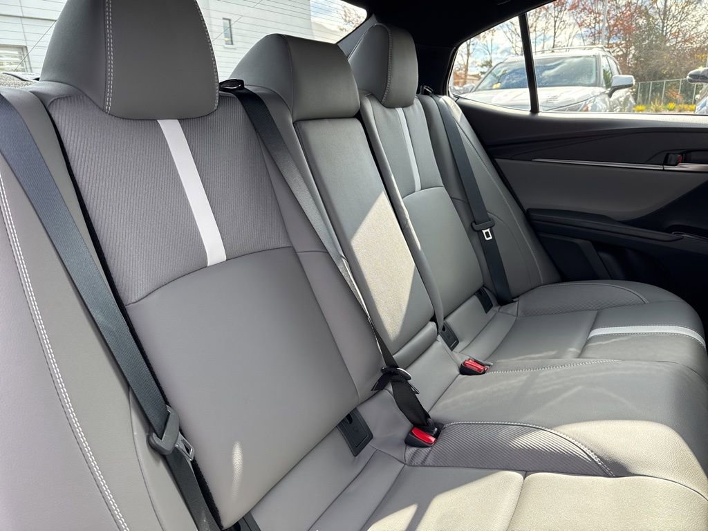 Thumbnail: 2025 Toyota Camry - 22