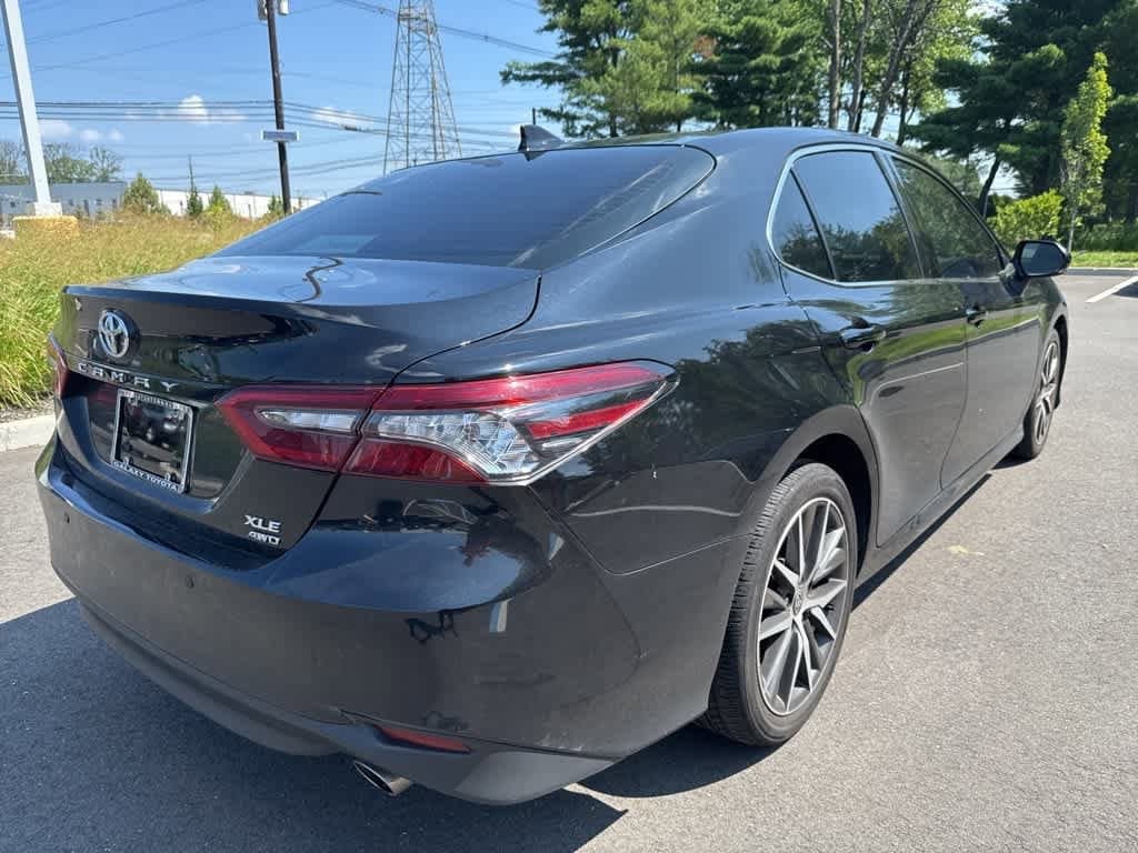 Thumbnail: 2022 Toyota Camry - 3