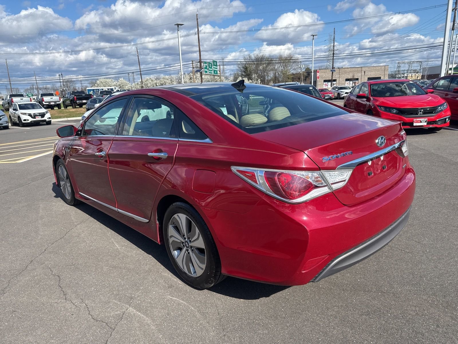 Thumbnail: 2015 Hyundai Sonata - 13