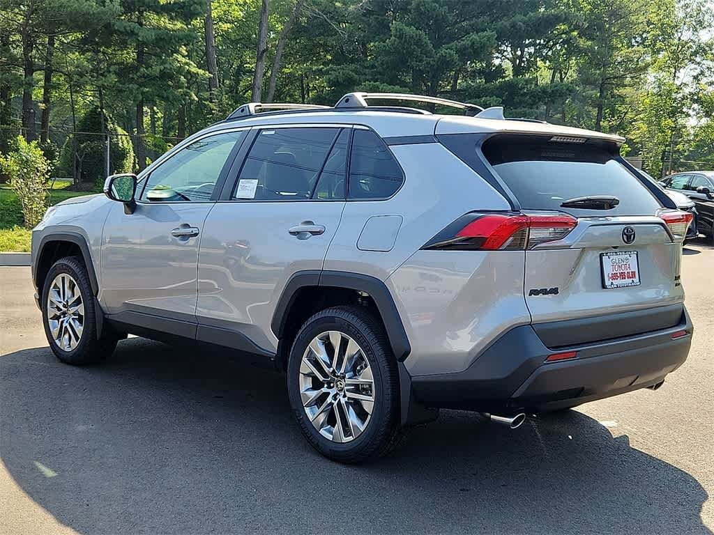 Thumbnail: 2025 Toyota RAV4 - 3