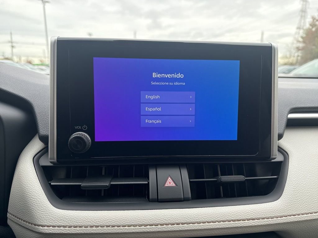 Thumbnail: 2025 Toyota RAV4 - 18