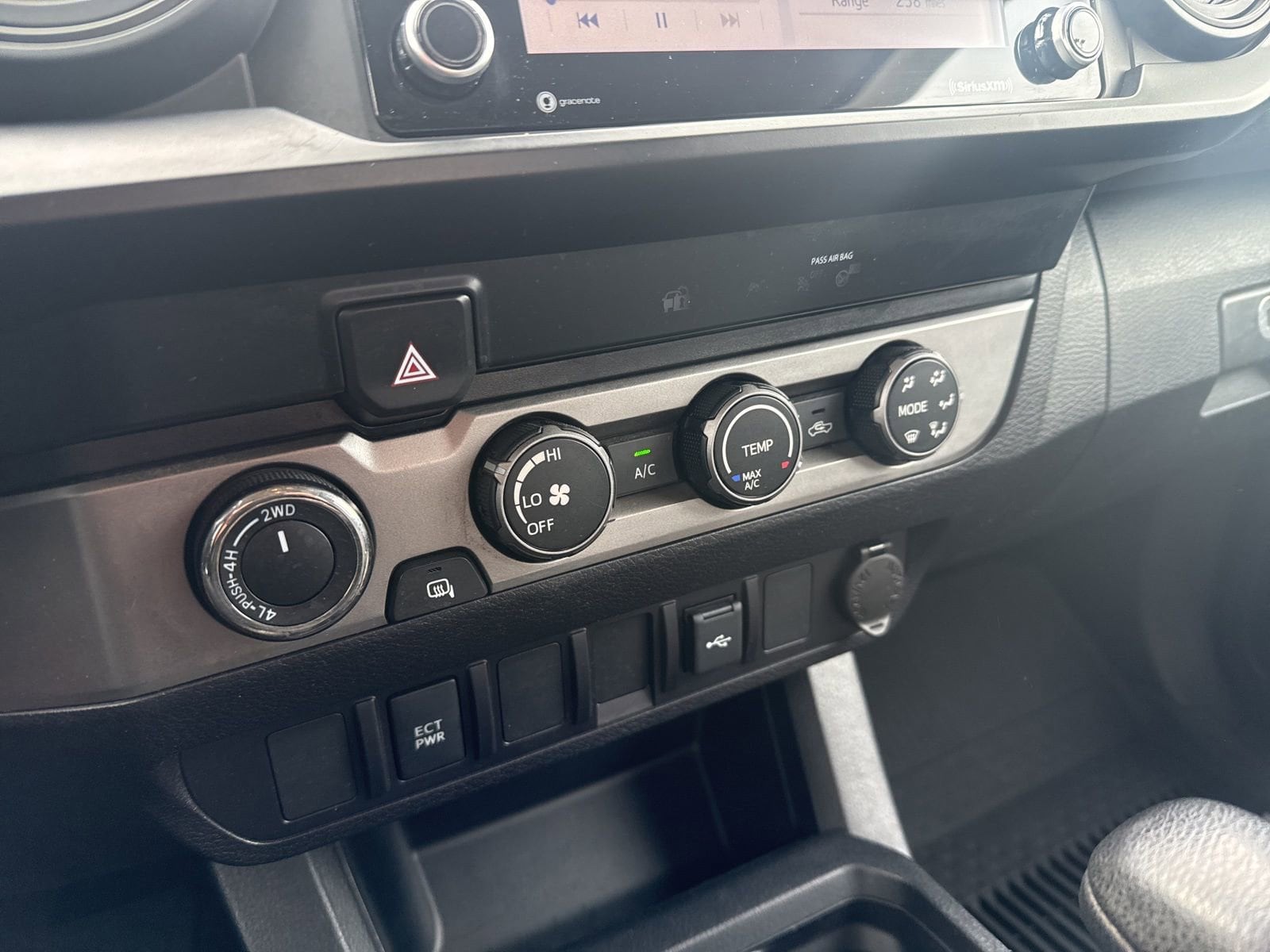 Thumbnail: 2020 Toyota Tacoma - 26