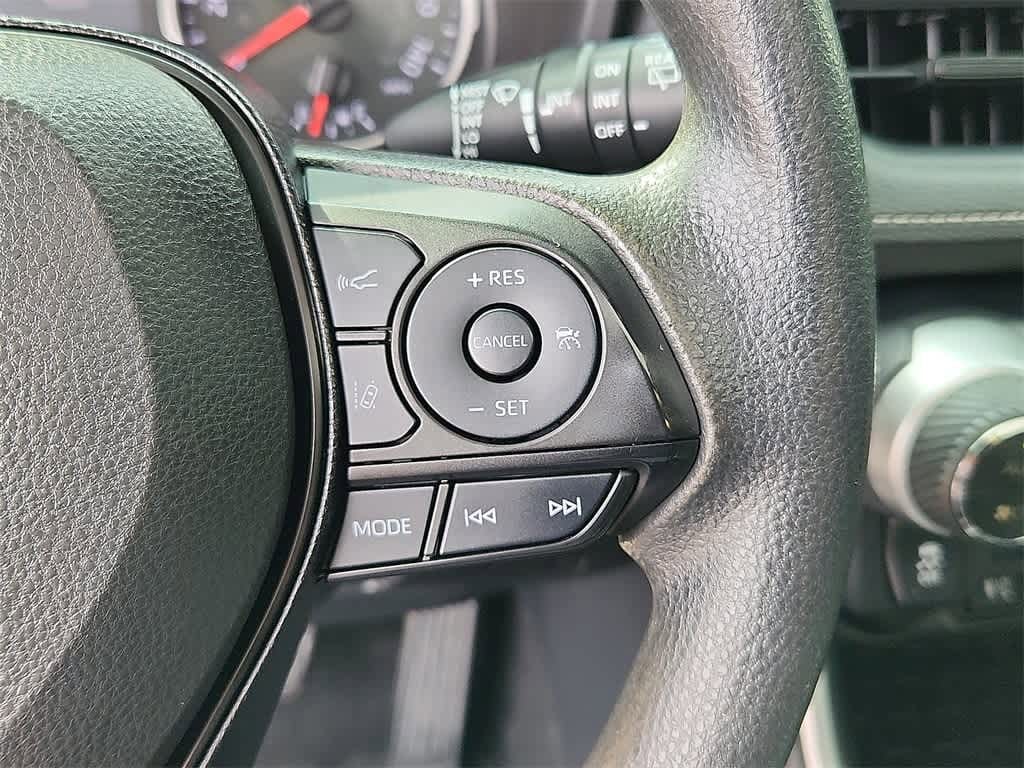 Thumbnail: 2019 Toyota RAV4 - 26