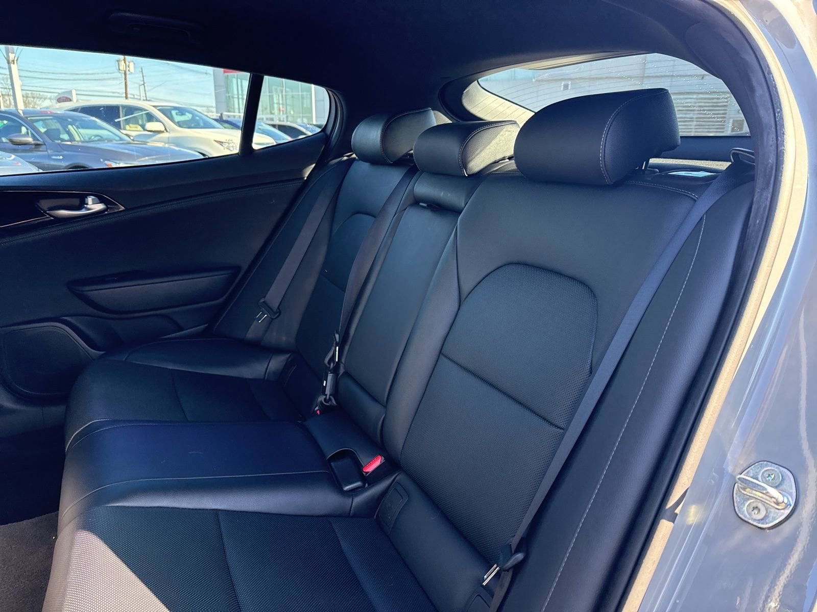 Thumbnail: 2022 Kia Stinger - 18