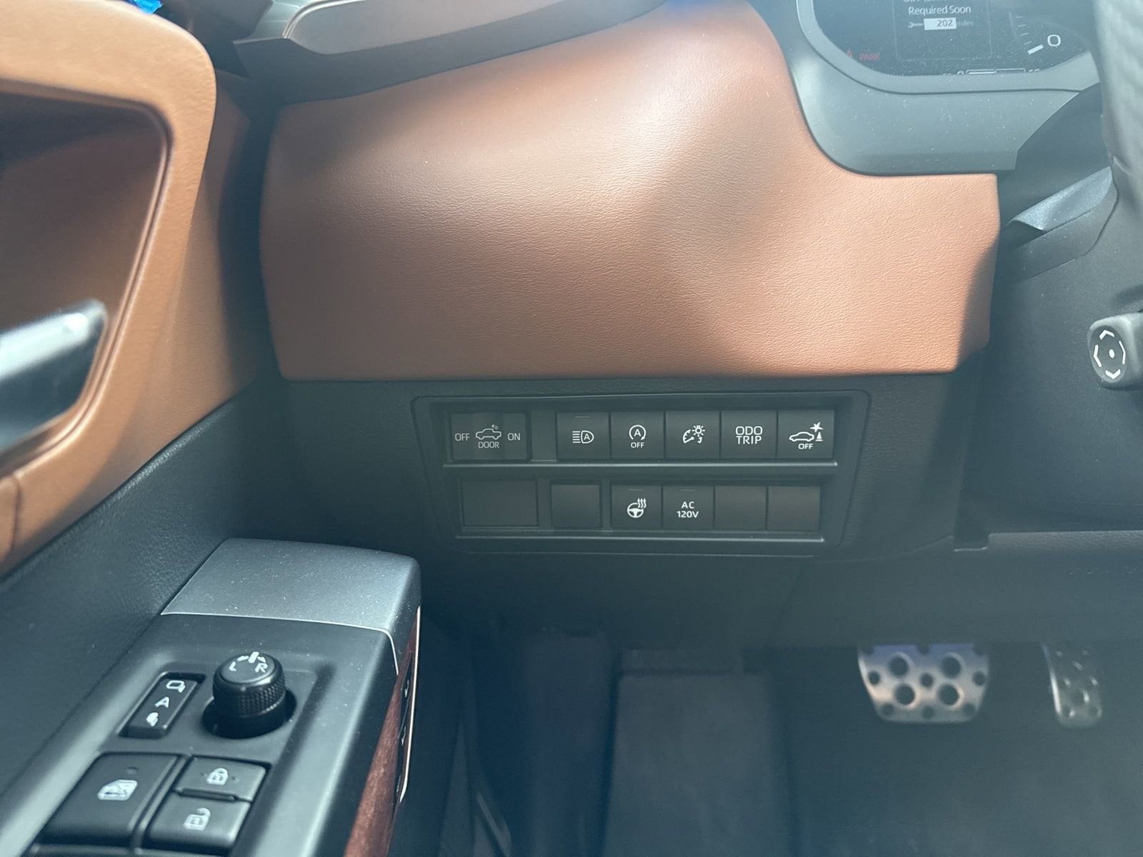 Thumbnail: 2024 Toyota Tundra - 36