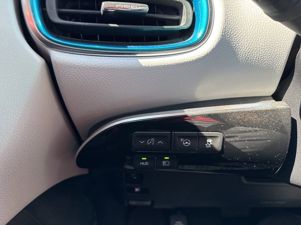 Thumbnail: 2017 Toyota Prius Prime - 29